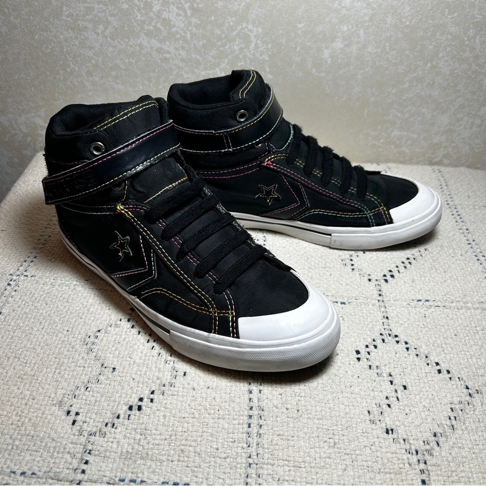Women's Converse All Star High Tops Size 5 Black w/Rainbow Stitching Vintage - Picture 2 of 15